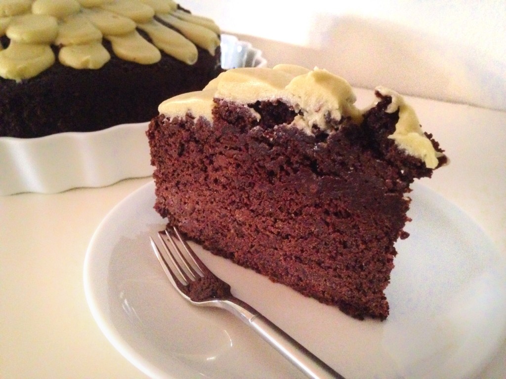 Louises chokoladekage med pistaciefrosting